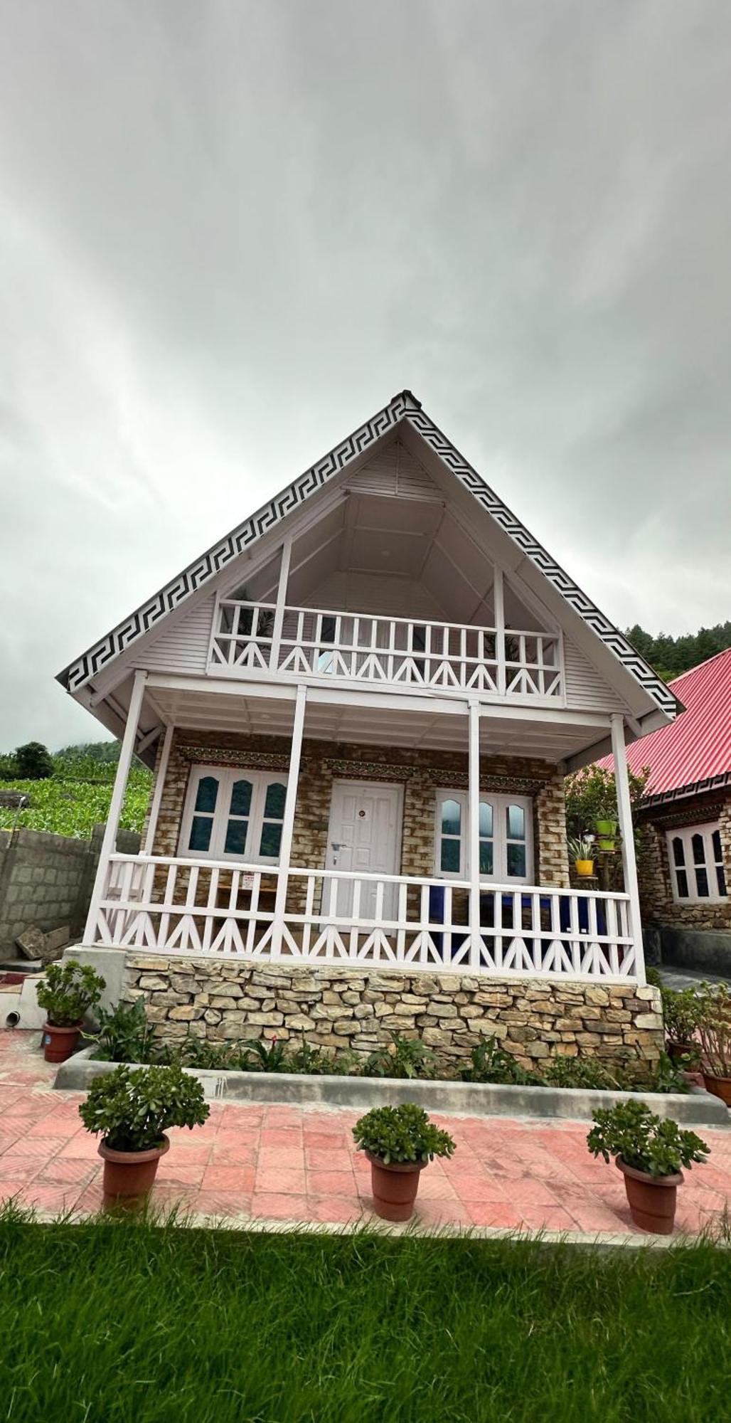 Brokpa Estate Apartamento Dirang Exterior foto